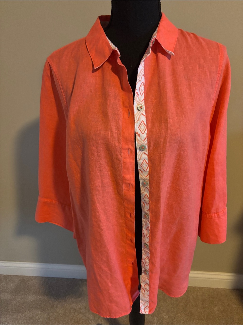 Chico’s Coral Button-Up Linen Shirt with Patterned Placket No Iron.  Size 1.5/M - Picture 4 of 12
